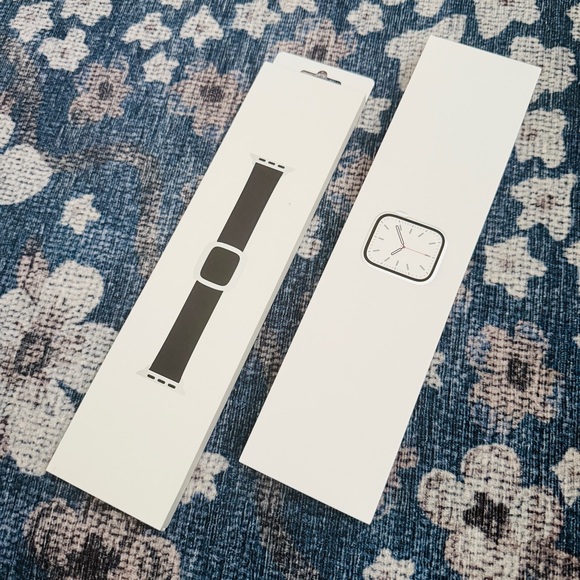 🆕 IN BOX! Apple Watch Series 7 stainless steel 41MM with midnight leather band - Picture 2 of 12